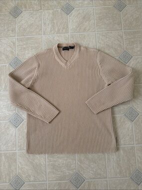 Structure Vneck Sweater